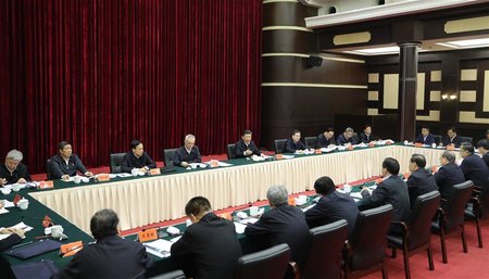 Xi Calls for Greater Efforts to Win Battle Against Poverty o